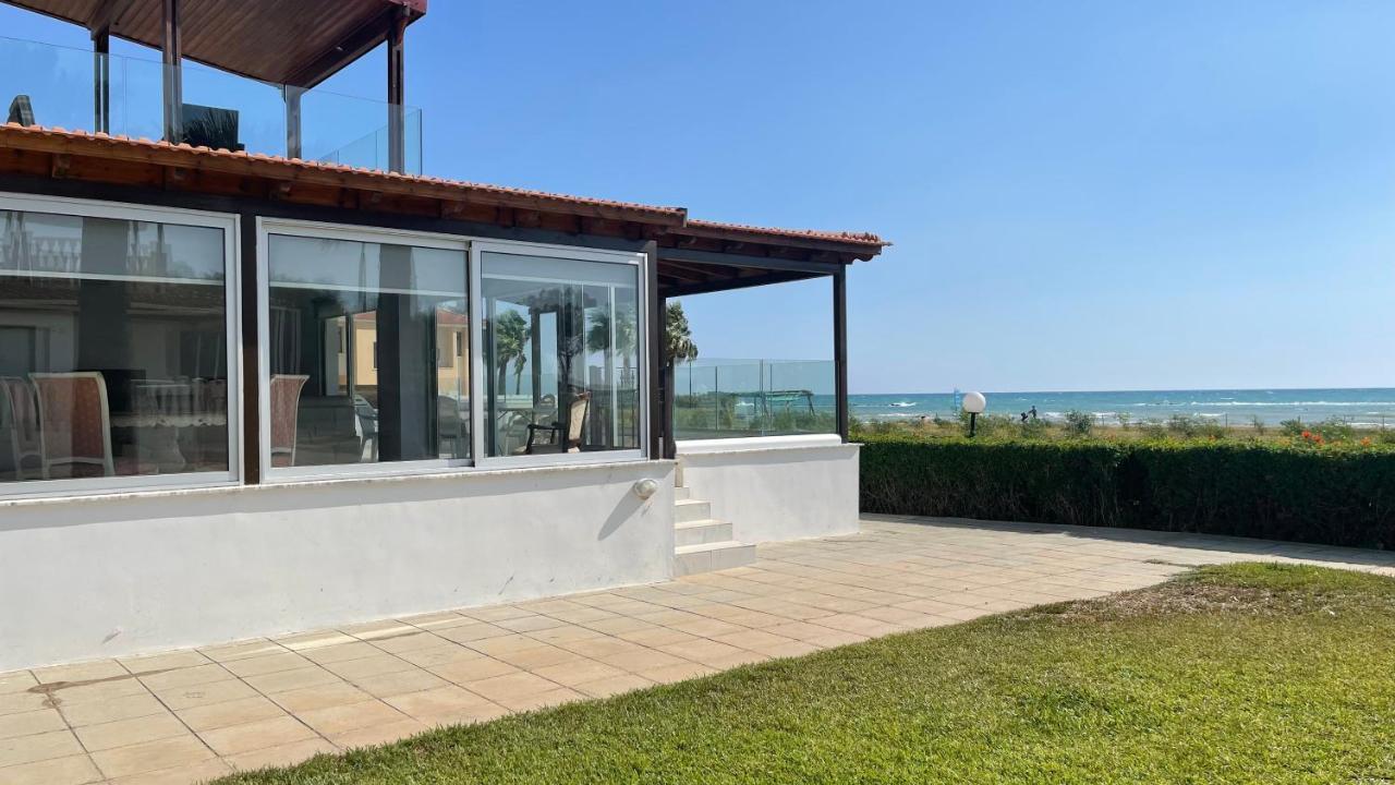Beachfront Villa - Dasaki Ларнака Экстерьер фото