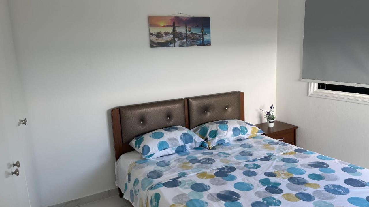 Beachfront Villa - Dasaki Ларнака Экстерьер фото